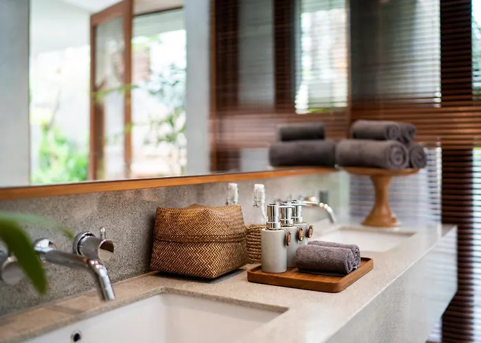 Blossom Eco Luxe By Ekosistem Villa Canggu (Bali)